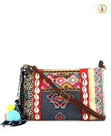 Bunte Umhängetasche und Clutch in einem. Tasche mit Bohemian Muster und Wolle-Bommel als Anhänger. Mit angenähten weißen kleinen Muscheln.